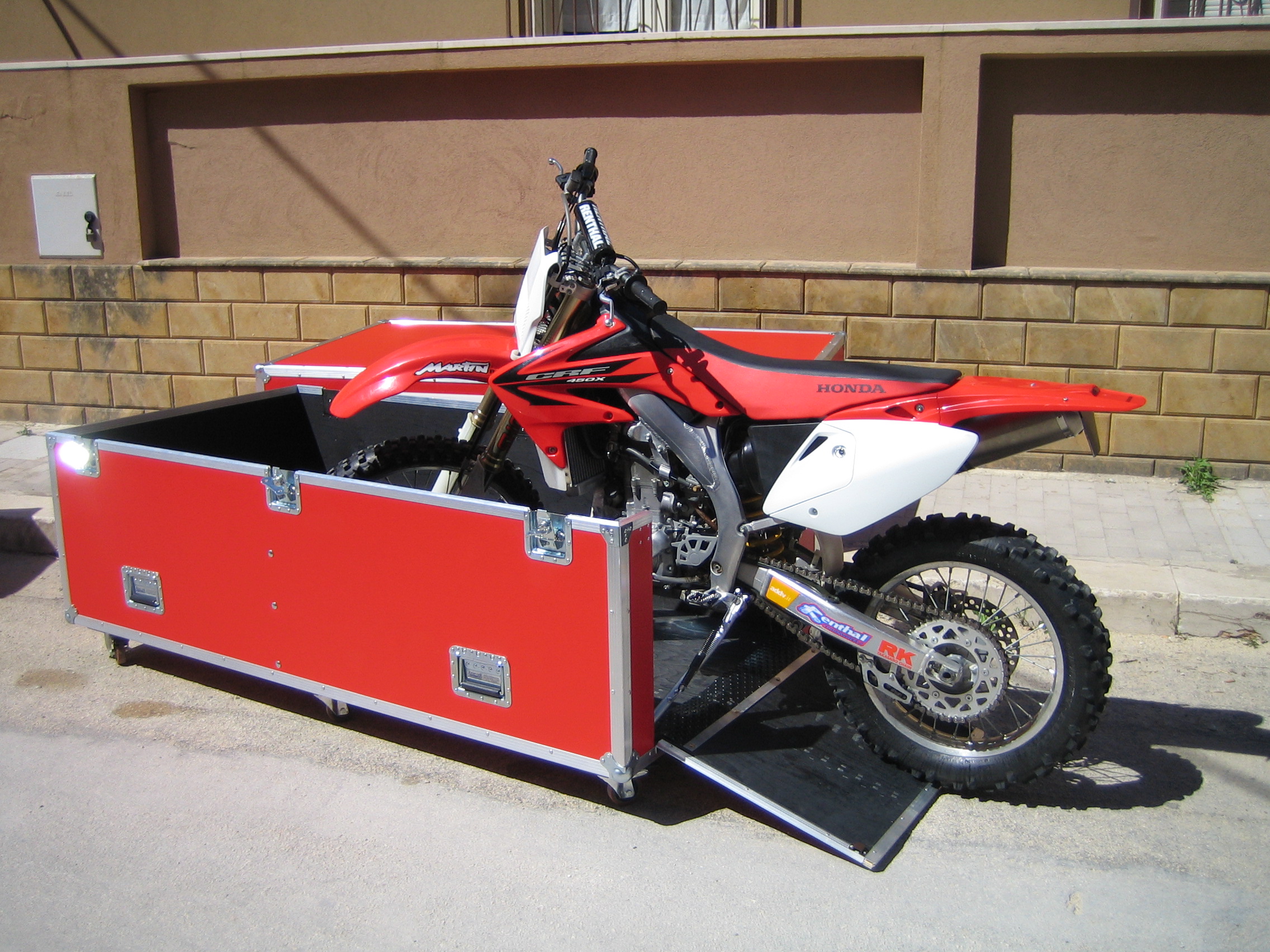 PORTA-MOTO-CON-RAMPA Racing